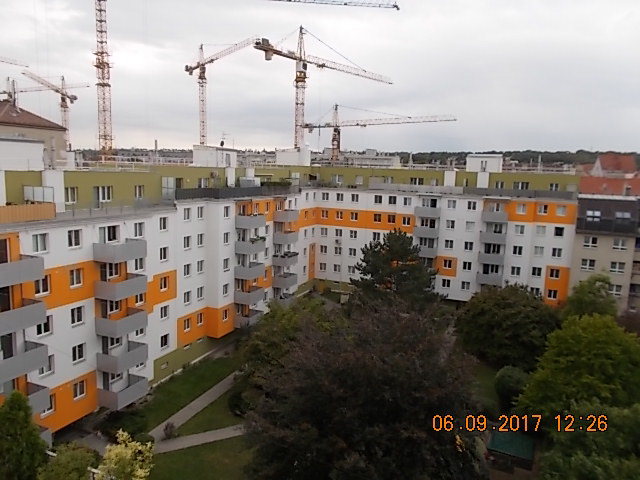 Innenhof-Foto des Projekts Lorystraße nach der Sanierung